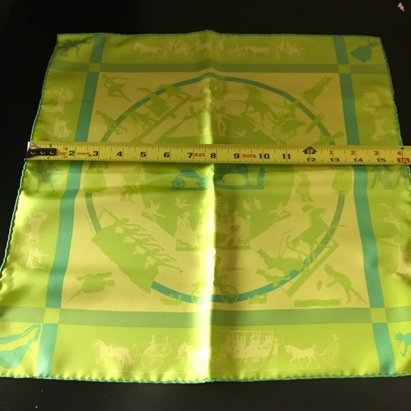 Hermes Jeux d’Ombres pochette scarf . NWOT . Box included - Picture 3 of 11